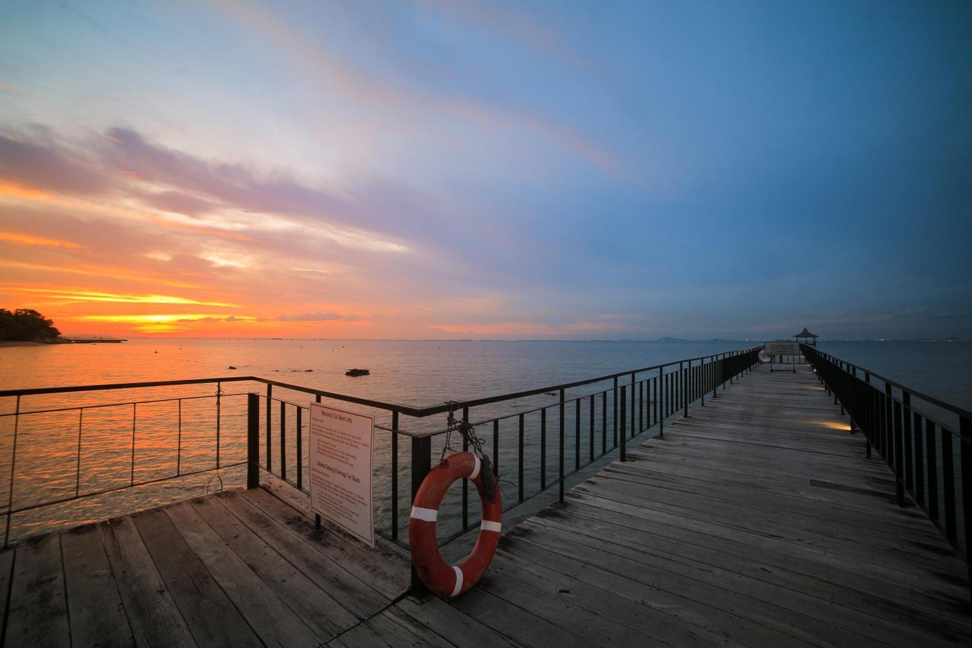 Turi Beach Resort Nongsa Ngoại thất bức ảnh