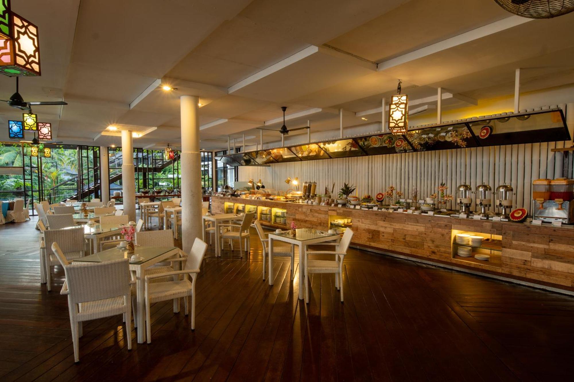 Turi Beach Resort Nongsa Ngoại thất bức ảnh