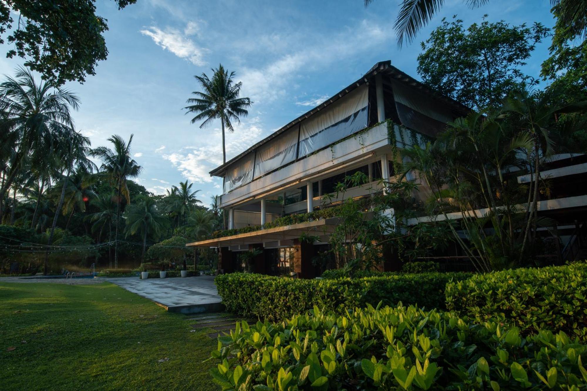 Turi Beach Resort Nongsa Ngoại thất bức ảnh